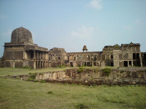 Raisen Fort